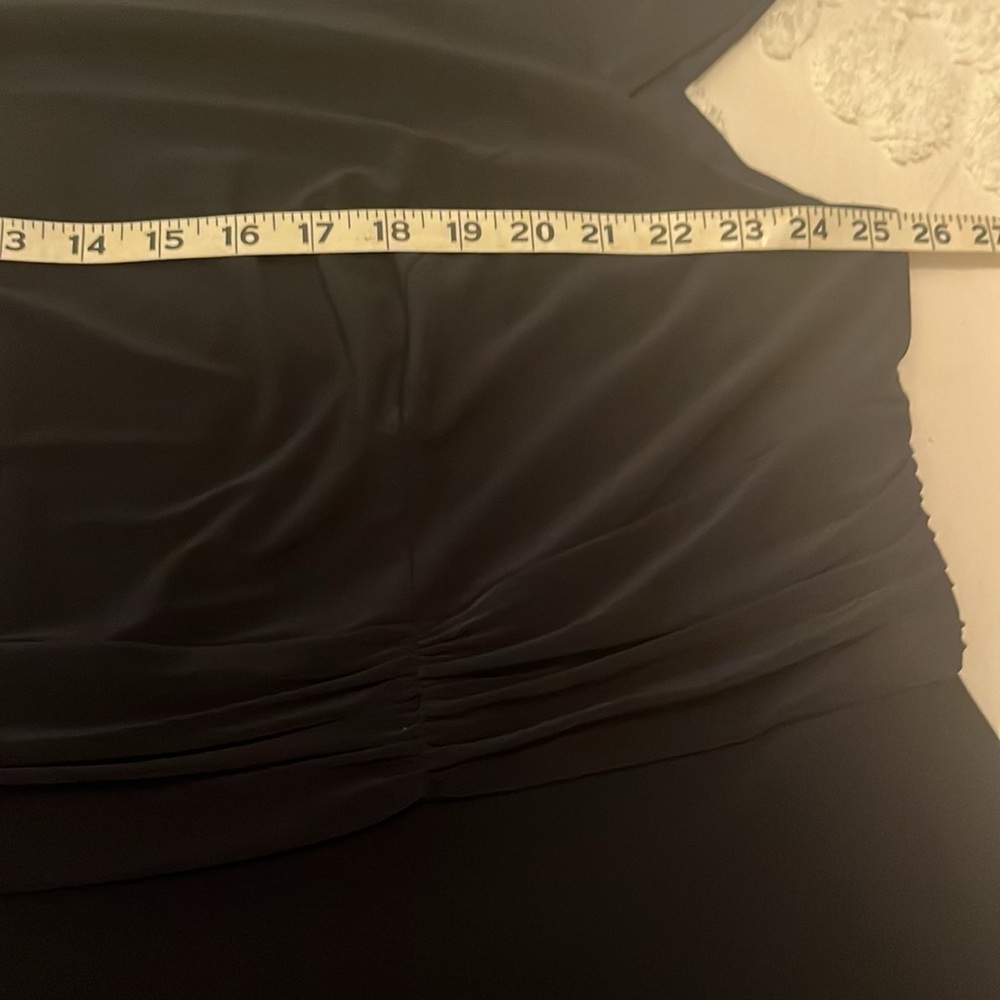 Dress - Picture 5 of 11